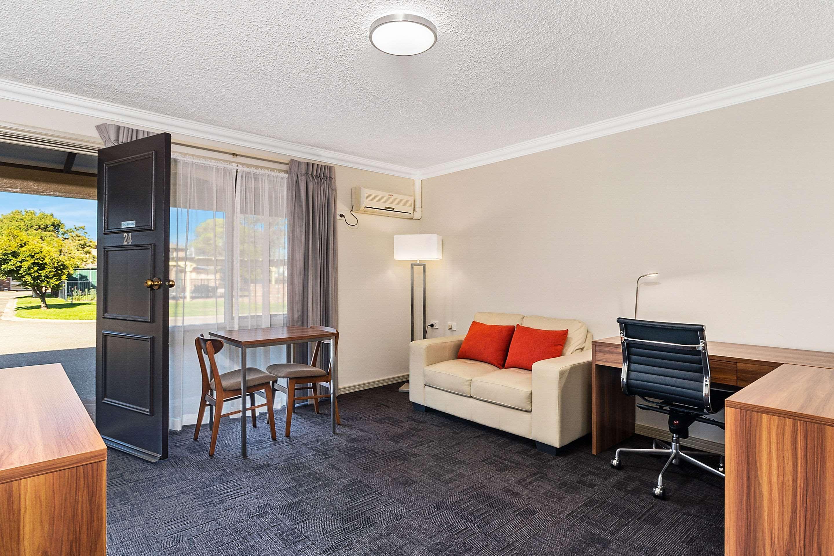 Quality Inn Carriage House Вага Вага Екстериор снимка