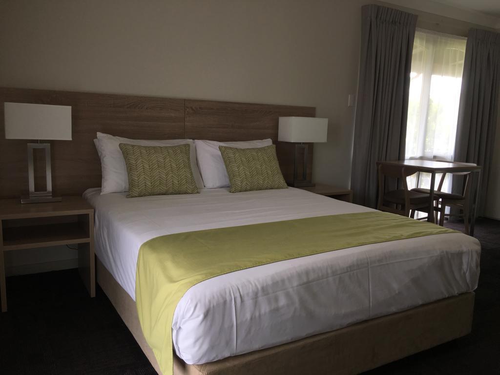 Quality Inn Carriage House Вага Вага Екстериор снимка
