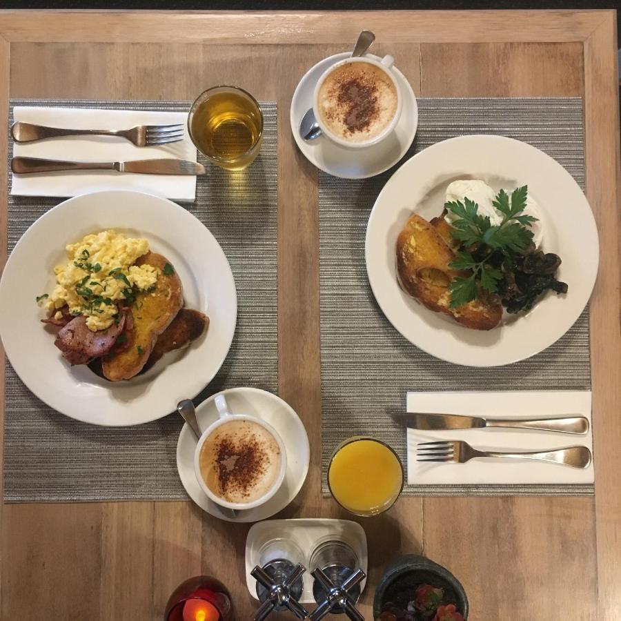 Quality Inn Carriage House Вага Вага Екстериор снимка