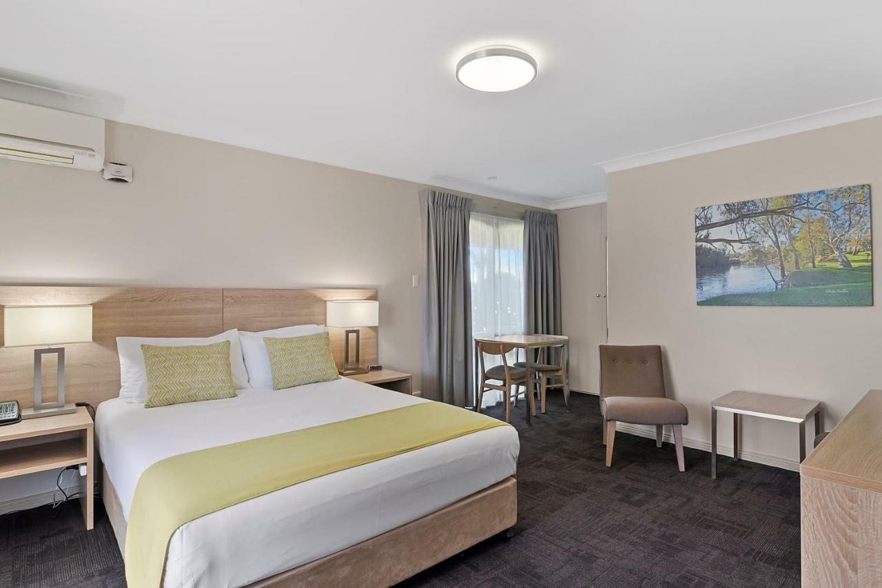 Quality Inn Carriage House Вага Вага Екстериор снимка